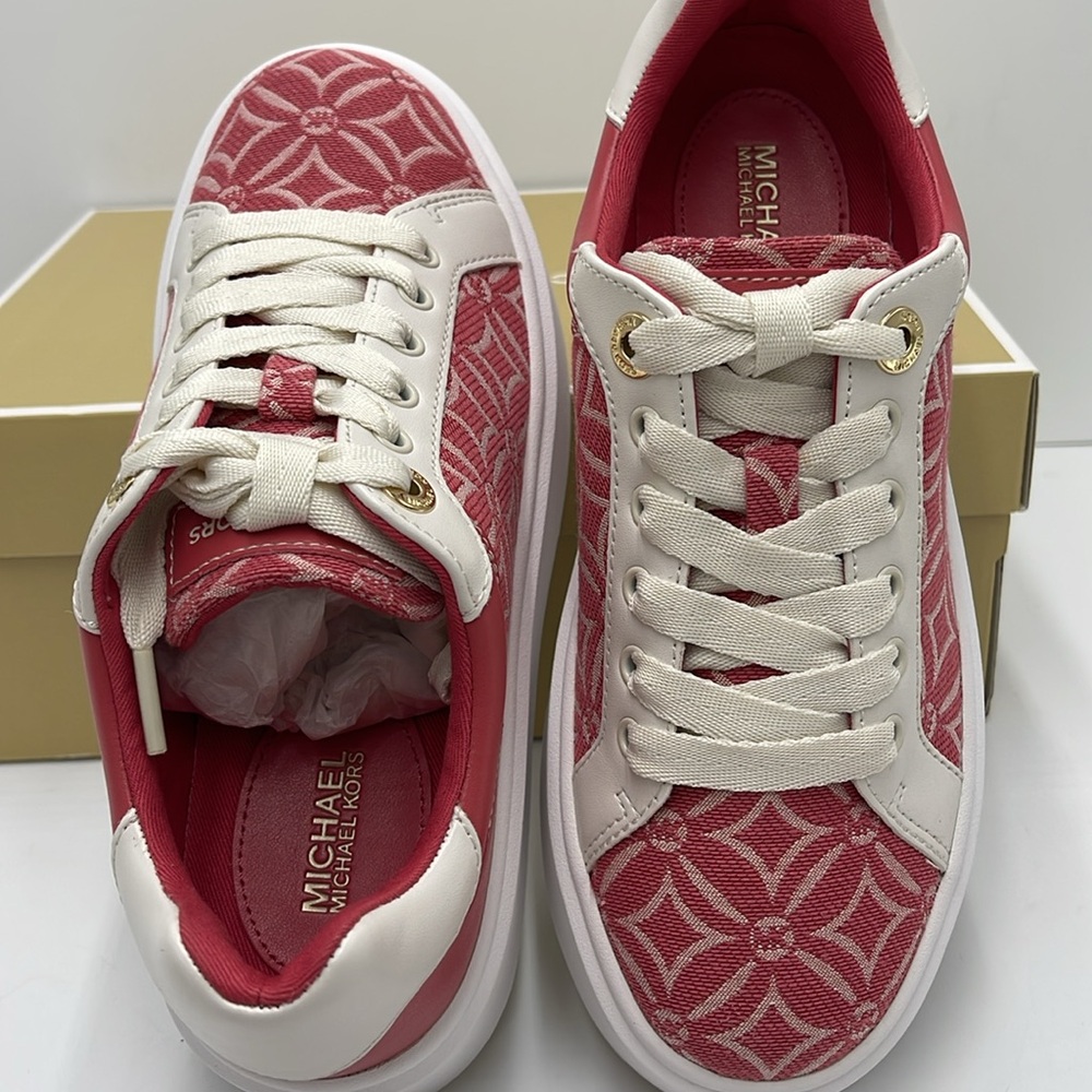 MICHAEL KORS ROMEY LACE UP MK FOULARD JQD MD
49F4RMFS1Y
LT BRY SBT - Picture 12 of 16